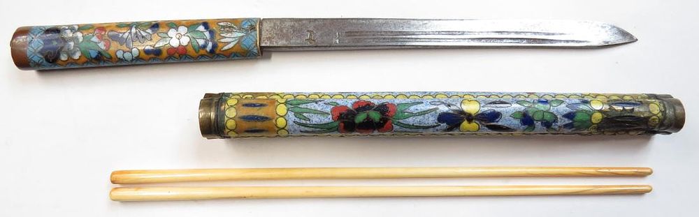 Lot 188: A CHINESE TROUSSE KNIFE