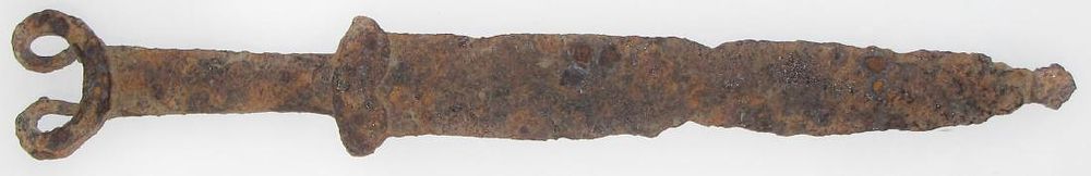 Lot 190: A RARE SCYTHIAN AKINAKES SWORD