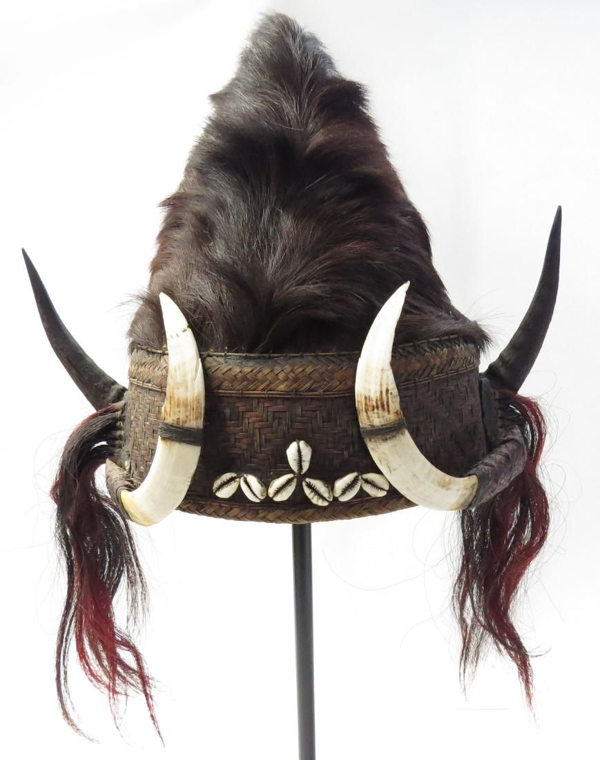 Lot 198: A RARE NAGA WARCAP