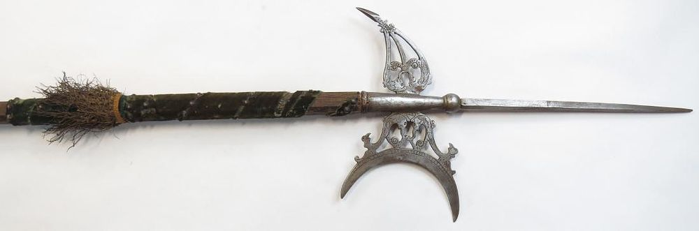 Lot 203: A FINE FRENCH HALBERD