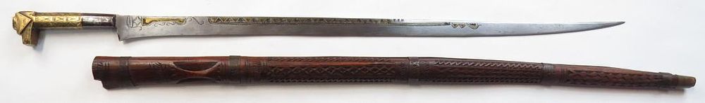 Lot 290: AN ALGERIAN FLYSSA SWORD