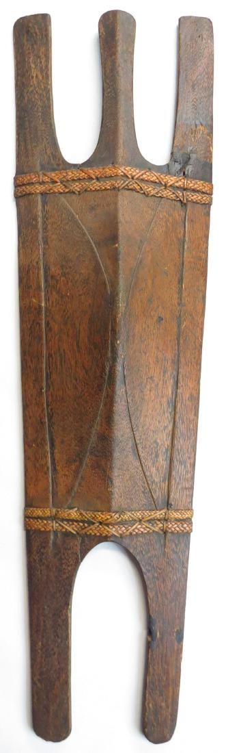Lot 293: A PHILIPPINES SHIELD