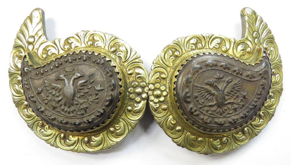 Lot 323: A GREEK REVOLUTIONARY-ERA BELT BUCKLE
