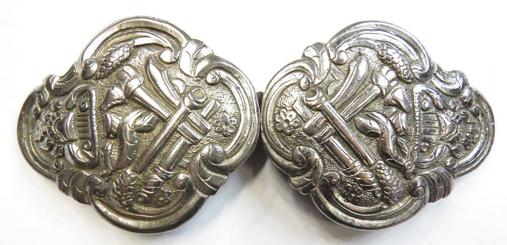 Lot 331: A GREEK REVOLUTIONARY WAR-ERA BUCKLE