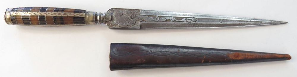 Lot 383: AN ITALIAN DAGGER