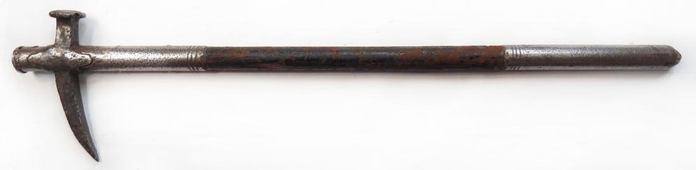 Lot 448: A POLISH CEKAN WAR HAMMER