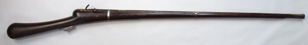 Lot 473: AN INDIAN MATCHLOCK MUSKET