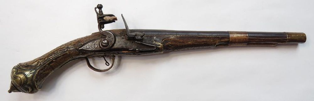Lot 519: AN ALBANIAN PISTOL