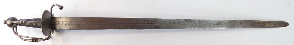 Lot 183: A WALLOON CAVALRY SWORD