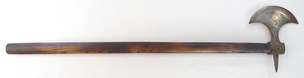 Lot 185: AN INDIAN HORSEMAN’S AXE