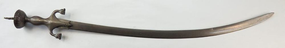 Lot 190: AN AFGHAN PULOWAR SWORD