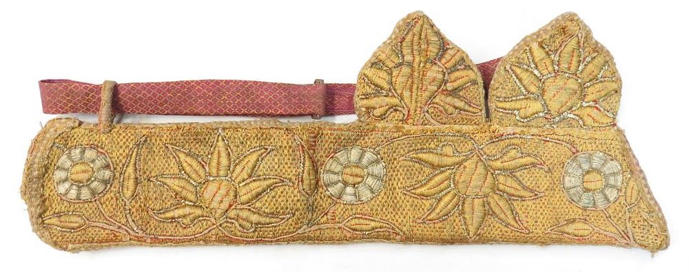Lot 194: AN INDIAN QUIVER