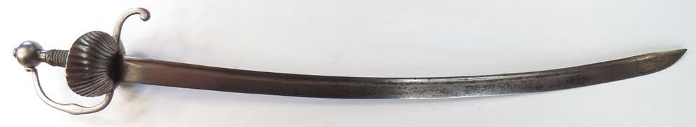 Lot 195: A NORTHERN EUROPEAN CAVALRY TROOPERS SABER