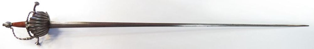 Lot 223: A RARE ENGLISH RAPIER