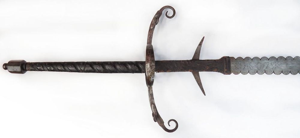 Lot 226: A RARE GERMAN TWO-HANDED SWORD