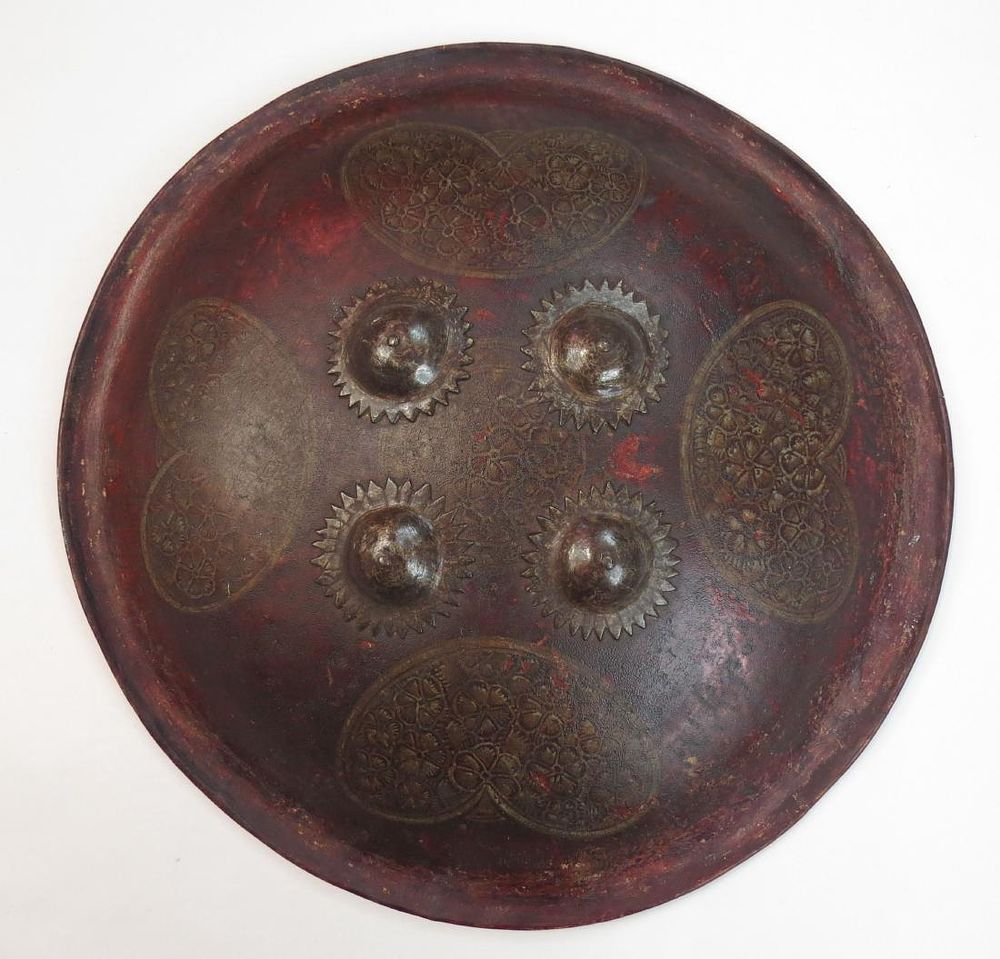 Lot 268: AN INDIAN DHAL SHIELD