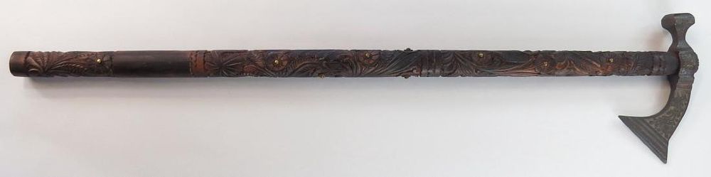 Lot 335: A HUNGARIAN FOKOS AXE