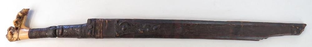 Lot 337: A DAYAK MANDAU HEADHUNTER SWORD