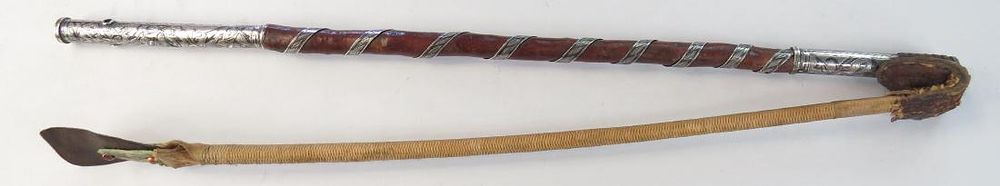 Lot 370: A CAUCASIAN NAGAIKA RIDING CROP