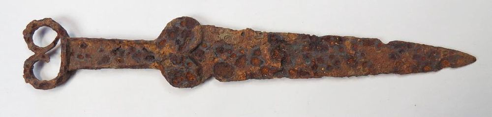 Lot 396: A RARE SCYTHIAN AKINAKES SWORD