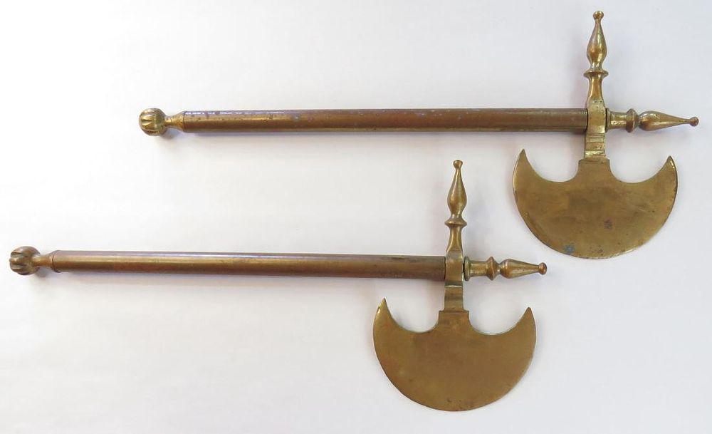 Lot 435: A PAIR OF OTTOMAN DERVISHES AXES