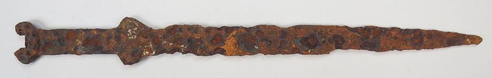 Lot 437: A RARE SCYTHIAN AKINAKES SWORD