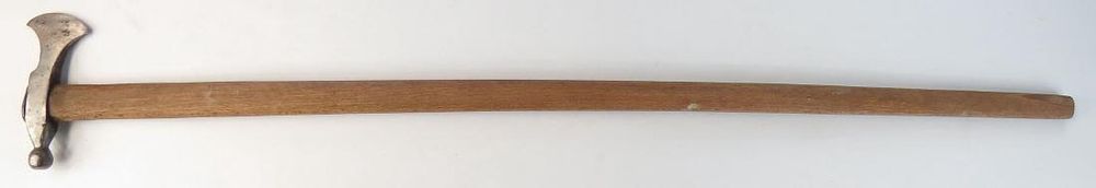 Lot 442: A HUNGARIAN FOKOS AXE
