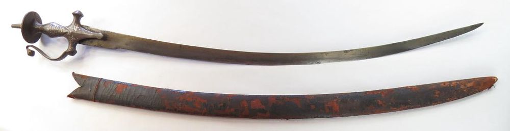 Lot 496: AN INDIAN TULWAR SWORD