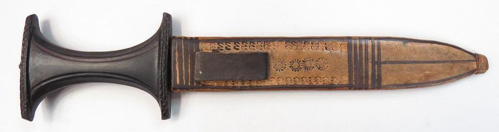 Lot 500: A HADENDOA DAGGER