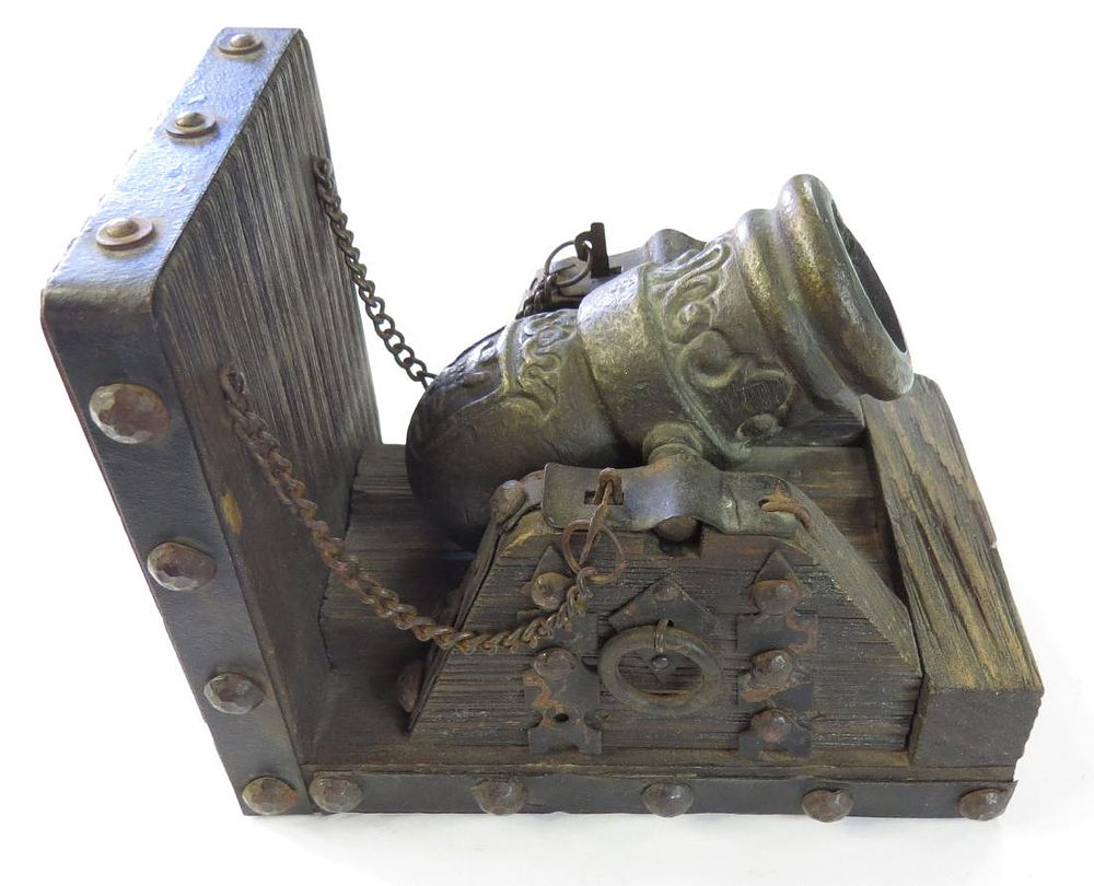 Lot 511: A MODEL COEHORN MORTAR