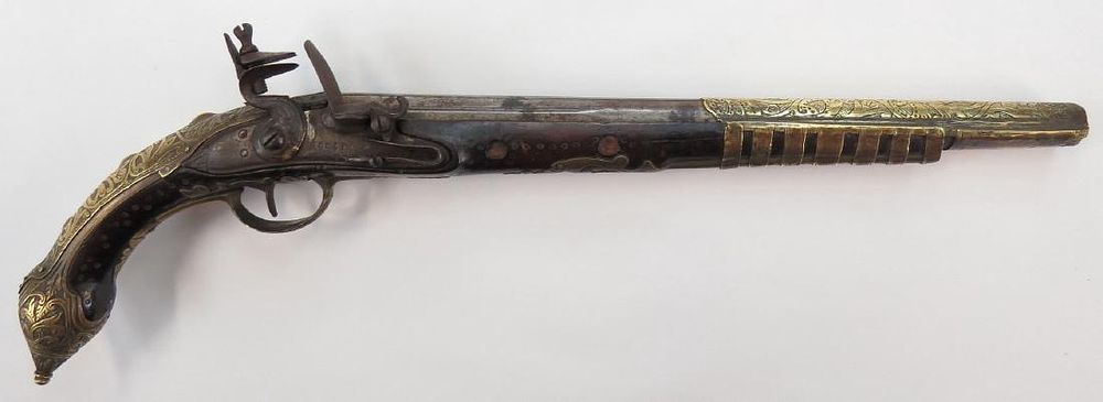 Lot 162: AN OTTOMAN KUBUR PISTOL