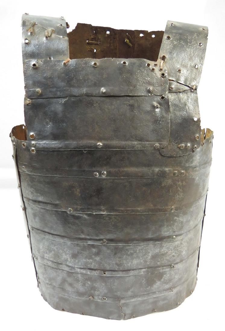 Lot 186: A RARE AFRICAN BODY ARMOR