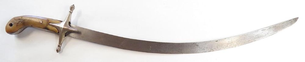Lot 235: A RARE OTTOMAN BOYâ€™S SHAMSHIR SWORD