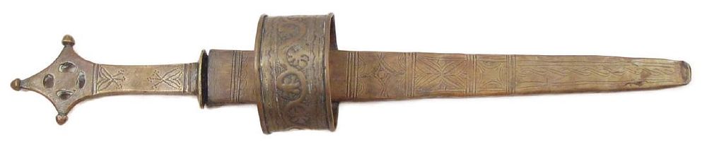 Lot 249: A TUAREG TELEK ARM DAGGER
