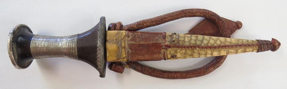 Lot 268: A FINE SUDANESE ARM DAGGER