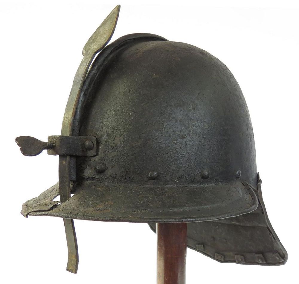 Lot 307: A RARE ENGLISH CIVIL WAR HELMET