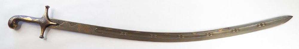 Lot 327: A FINE PERSIAN SHAMSHIR SWORD