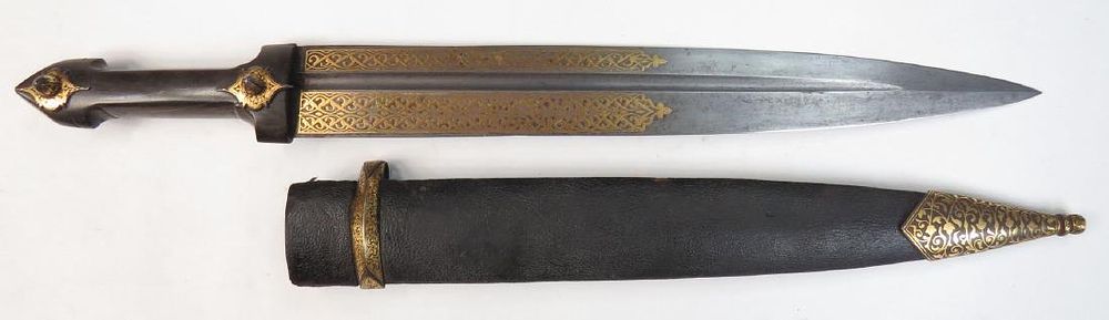 Lot 429: A RARE CAUCASIAN KINDJAL DAGGER