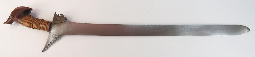 Lot 431: A MORO DATUS SWORD KRIS