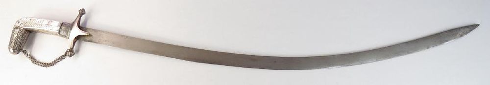 Lot 436: A FINE ARAB SAIF SWORD