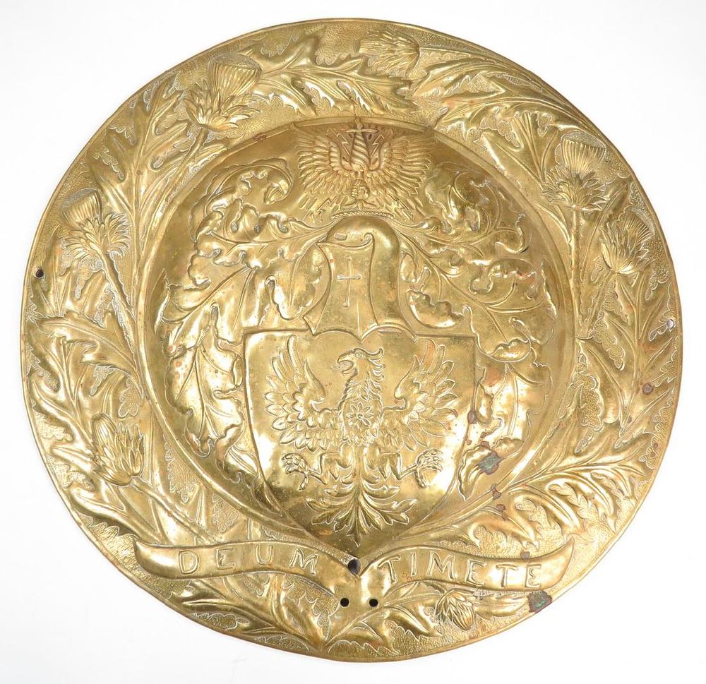 Lot 440: A RARE SCOTTISH TARGE SHIELD ELEMENT