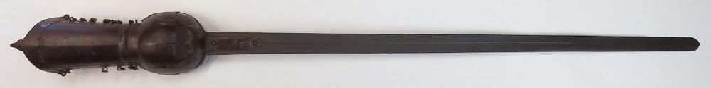 Lot 445: A SOUTH INDIAN PATA SWORD