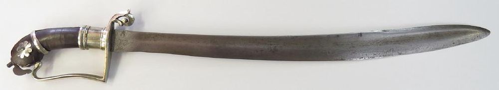 Lot 464: A RARE PARANG NABUR SWORD