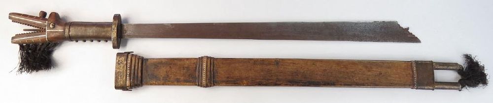 Lot 470: A PHILIPPINES SWORD
