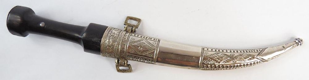 Lot 476: AN OTTOMAN HANCER DAGGER