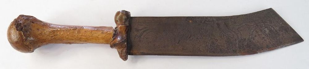 Lot 485: AN AMERICAN BOWIE-STYLE KNIFE