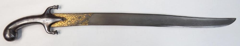 Lot 486: A MUGHAL INDIAN SOSUN PATTAH SWORD