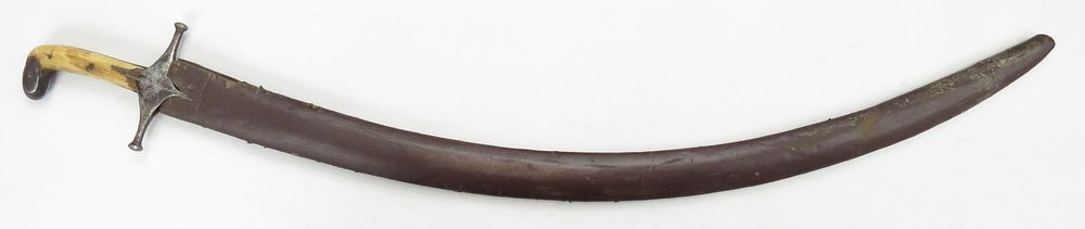 Lot 219: A CENTRAL ASIAN SHAMSHIR SWORD