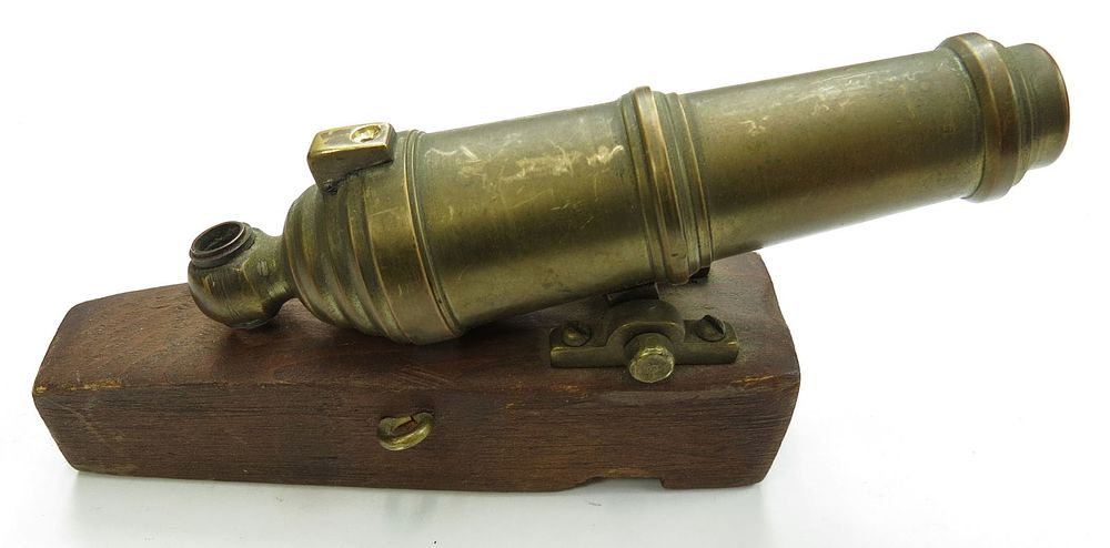 Lot 295: A BLACK POWDER CANNON