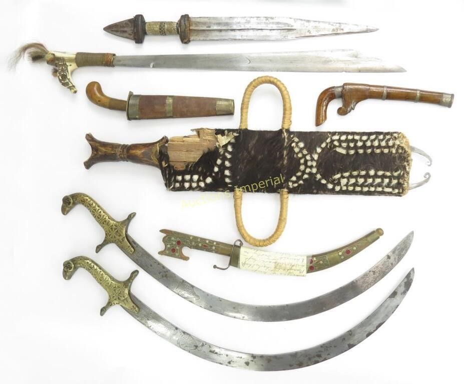 Lot 305: EIGHT ASSORTED ANTIQUE ARMS